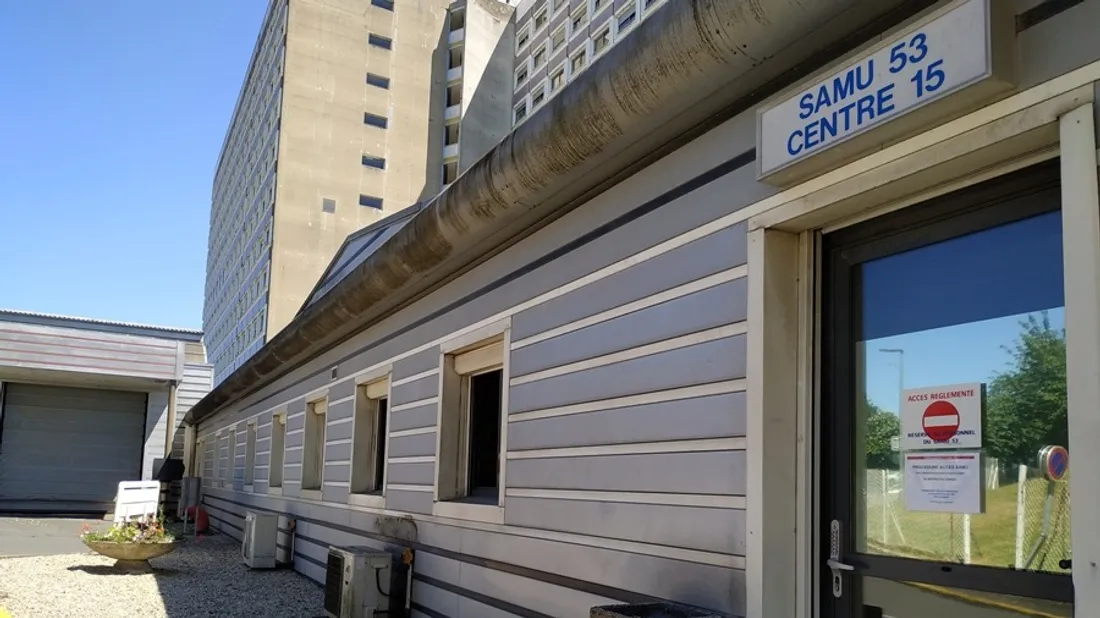 Le SAMU mayennais, au centre hospitalier de Laval, régule les appels au 15.